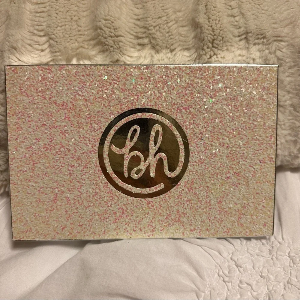 BH Cosmetics Fairy Lights 20 Color Shadow Palette Matte Shimmer Eyeshadow